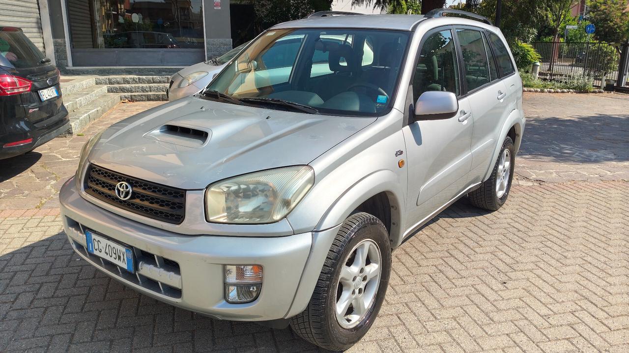 Toyota RAV 4 2.0 Tdi D-4D cat 5p Sol e Gancio