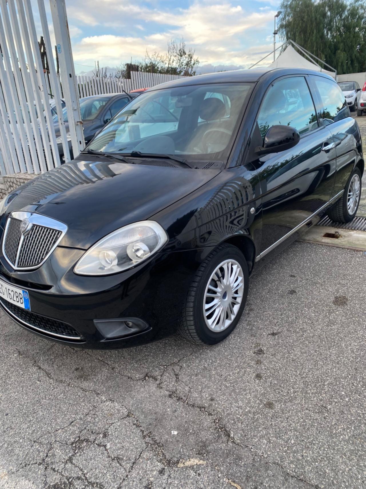 Lancia Ypsilon 1.2 69 CV Diva