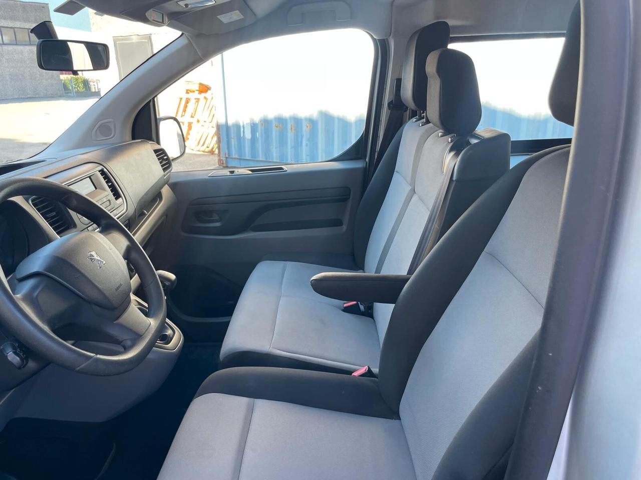Peugeot Expert BlueHDi 115 S&S PL-TN Combi Standard 9 POSTI