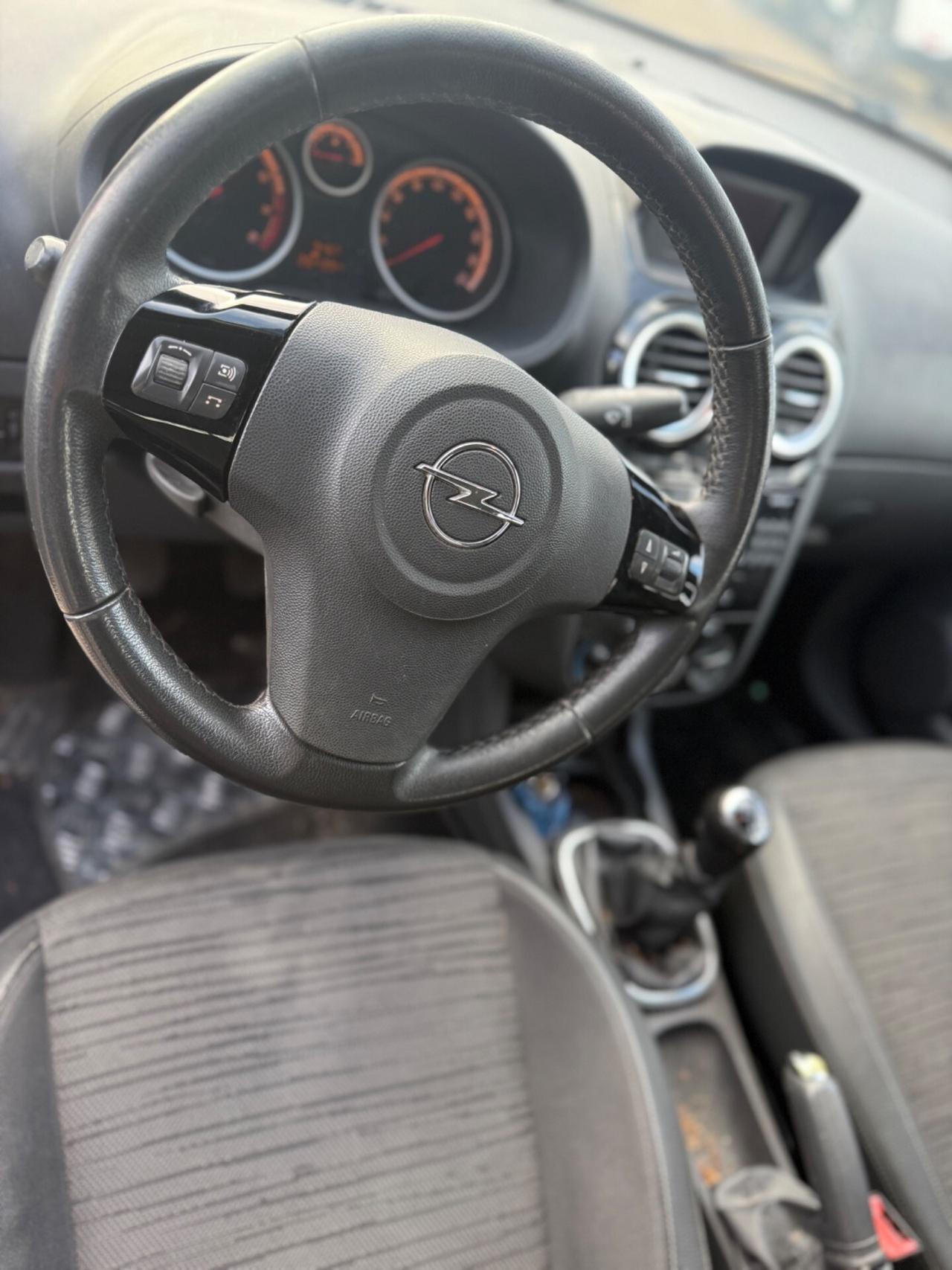 Opel Corsa 1.2 85CV 5 porte GPL-TECH Edition