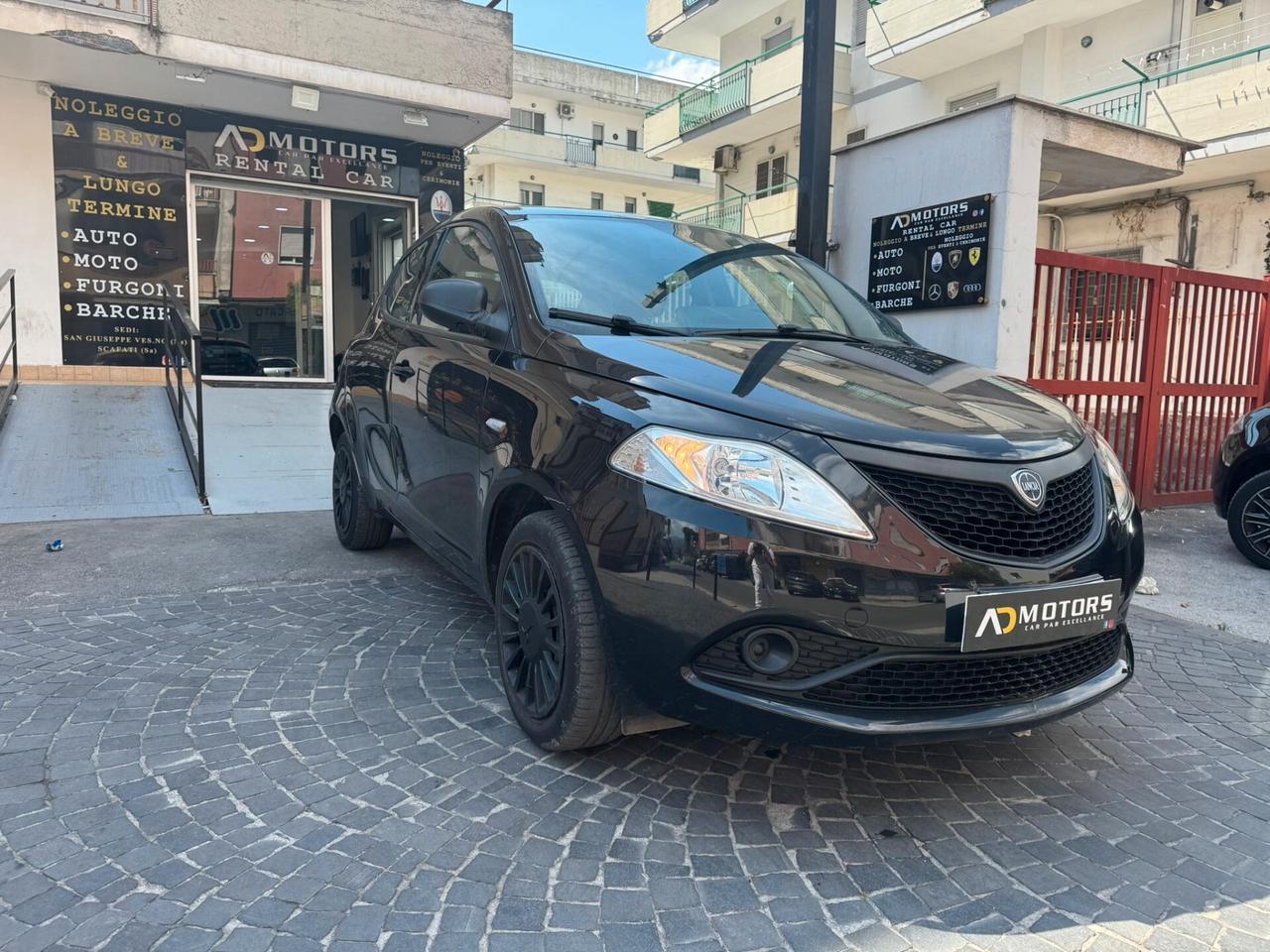 Lancia Ypsilon 1.2 69 CV 5 porte GPL Ecochic Gold