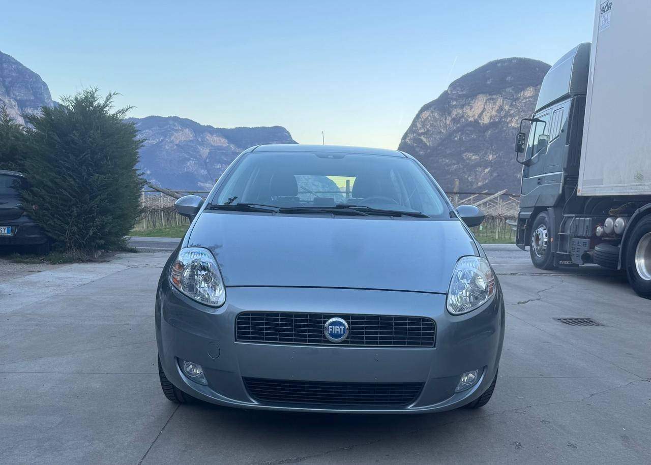 Fiat Grande Punto 1.4 Starjet 16V 5 porte Dynamic