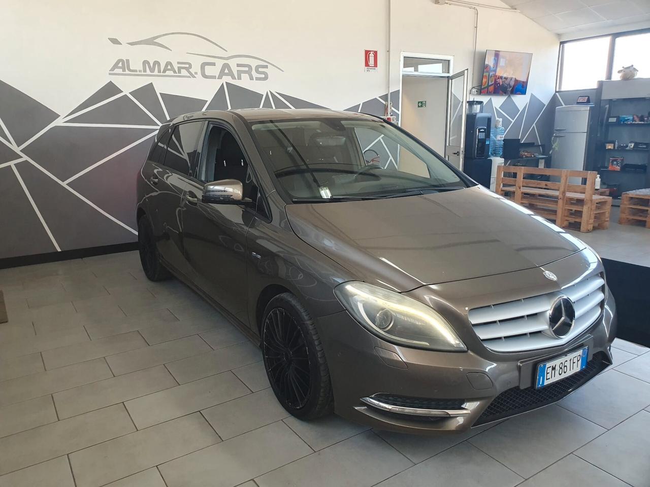 Mercedes-benz B 180 BlueEFFICIENCY Premium
