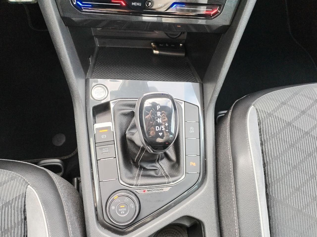 Volkswagen Tiguan 2.0 TDI 150 CV SCR DSG 4MOTION R-Line