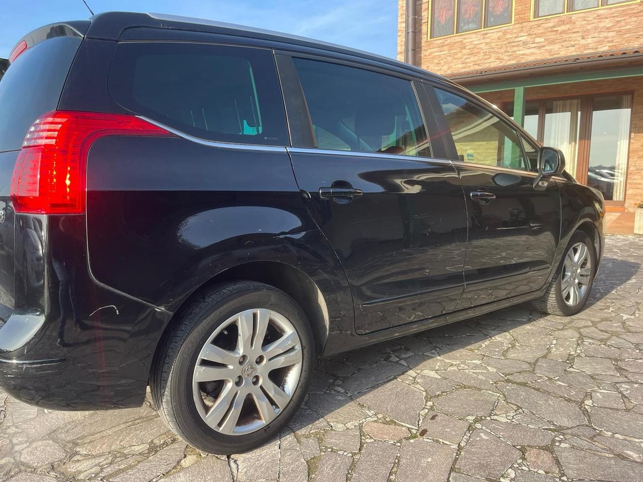 Peugeot 5008 1.6 HDi 115CV Access