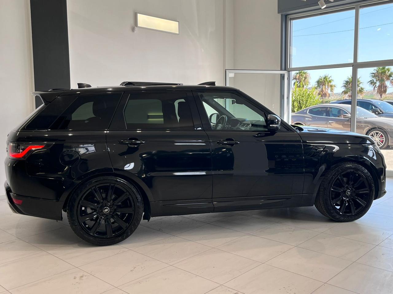 RANGE ROVER SPORT 3.0 DYNAMIC TETTO APRIBILE HSE 249CV