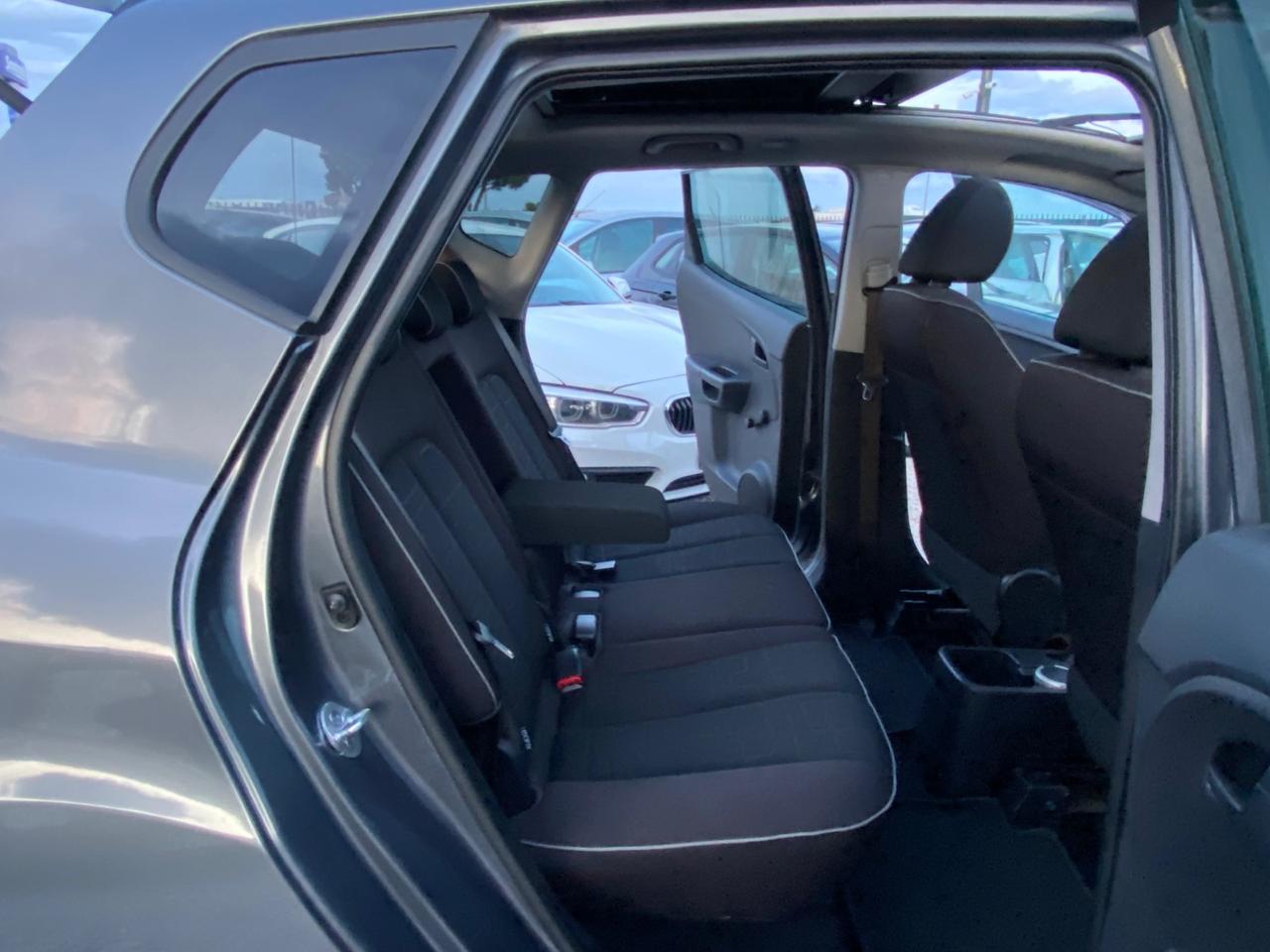 Kia Venga 1.4 CRDi 90CV WGT Fullsky