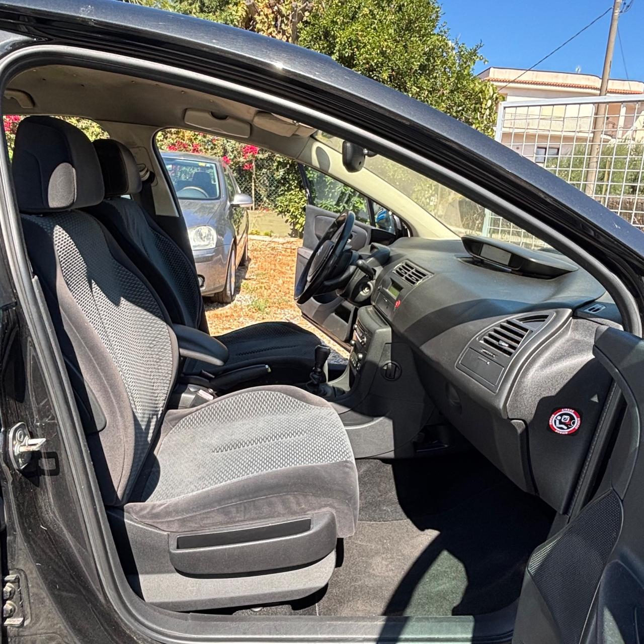 Citroen C4 1.6 HDi 110CV FAP Elegance