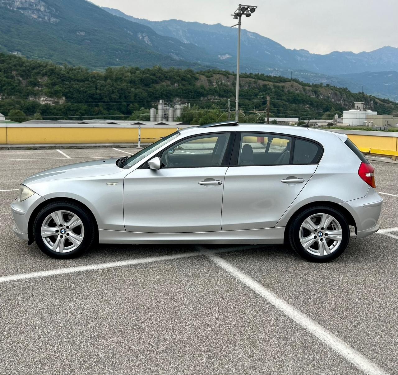 Bmw 120d CAMBIO AUTOMATICO FULL OPT. 2009