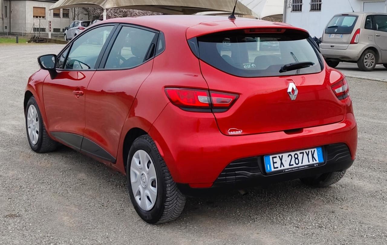 Renault Clio 1.2 75CV 5 porte Costume National