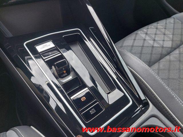 VOLKSWAGEN Golf 1.5 eTSI 150 CV EVO ACT DSG R-Line