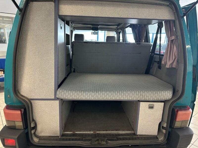 VOLKSWAGEN Transporter 4ª s. Transporter 2.4 D...