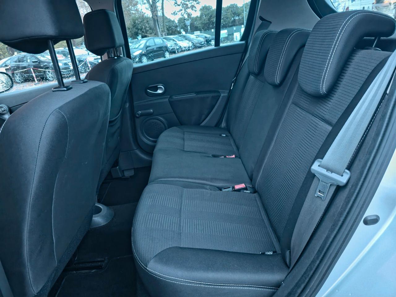 Renault Clio 1.2 16V 5 porte Luxe 2010-E4 Manuale NEO