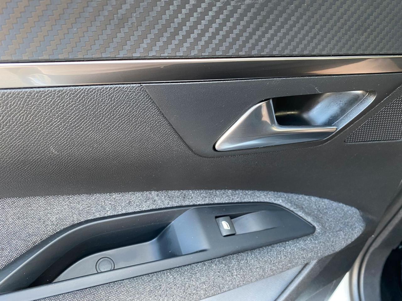 Peugeot 5008 1.6 BlueHDi 120 S&S Business Mix