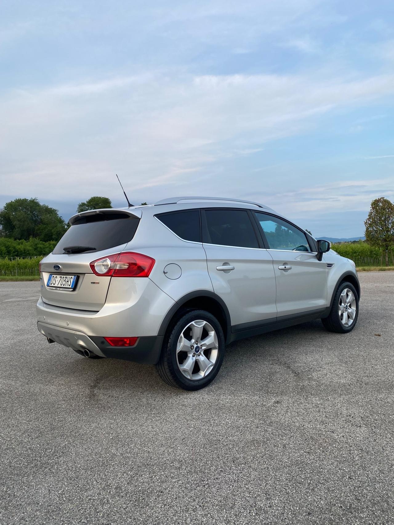 Ford Kuga 2.0 TDCi 136 CV 4WD Titanium DPF