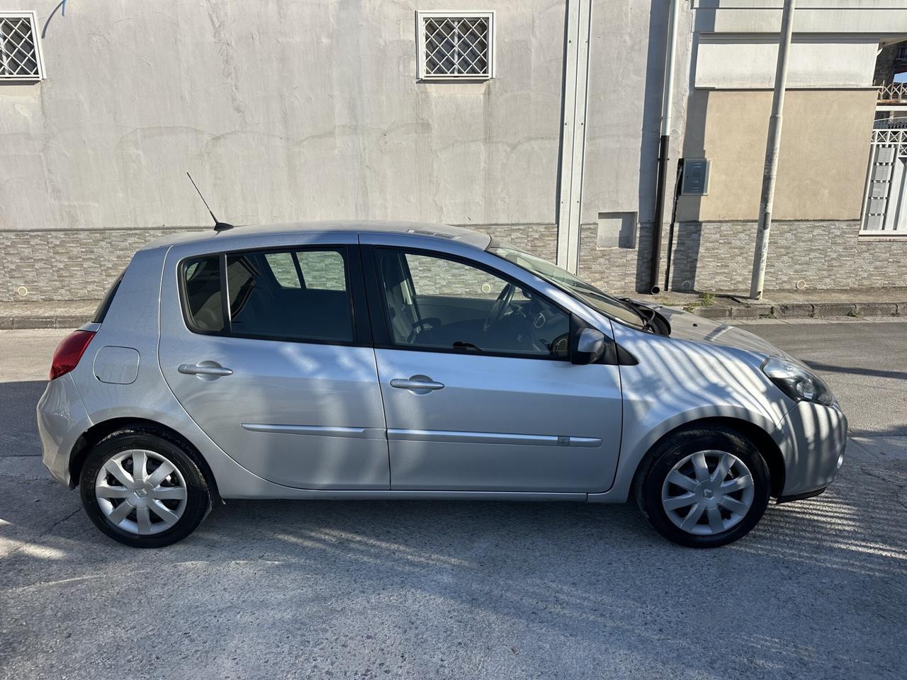 Renault Clio 1.5 dCi 75CV Dynamique Km 128.000