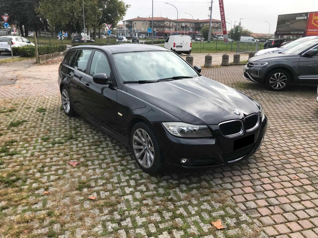 BMW 318d Touring 2.0 Eletta Automatica Neopatentati