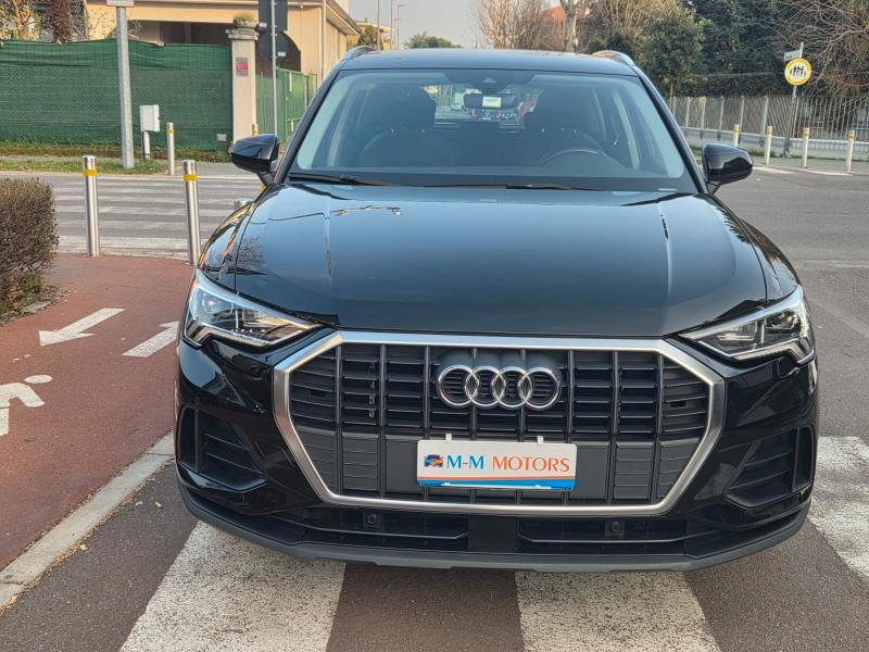 Audi Q3 35 1.5 tfsi Business s-tronic