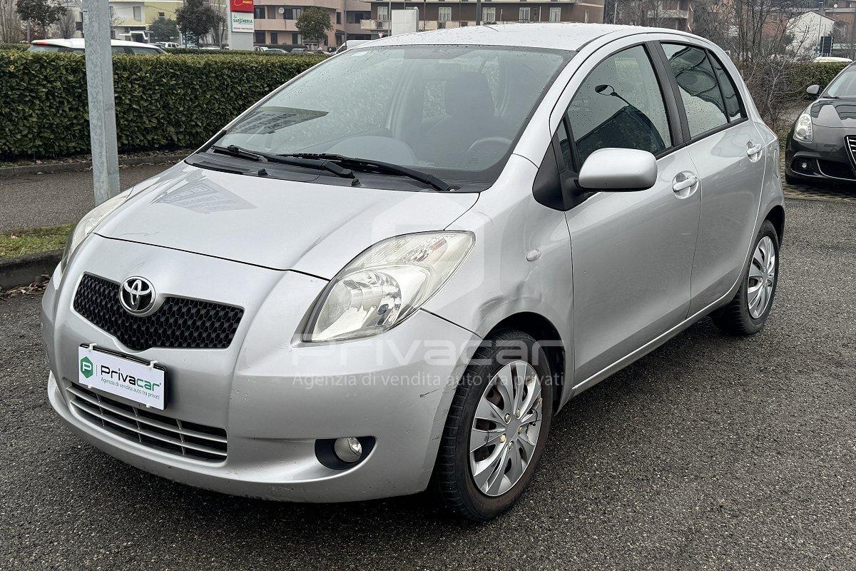 TOYOTA Yaris 1.3 5 porte Luna