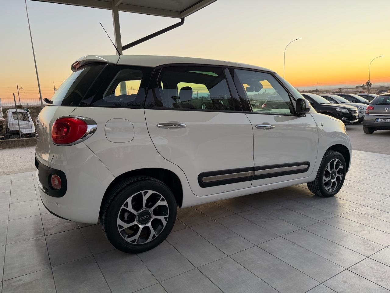 Fiat 500L 0.9 TwinAir Turbo Natural Power Lounge