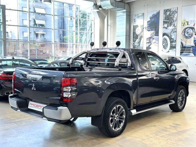 MITSUBISHI L200 2.3 D Club Cab 4x4 Super Select Intense