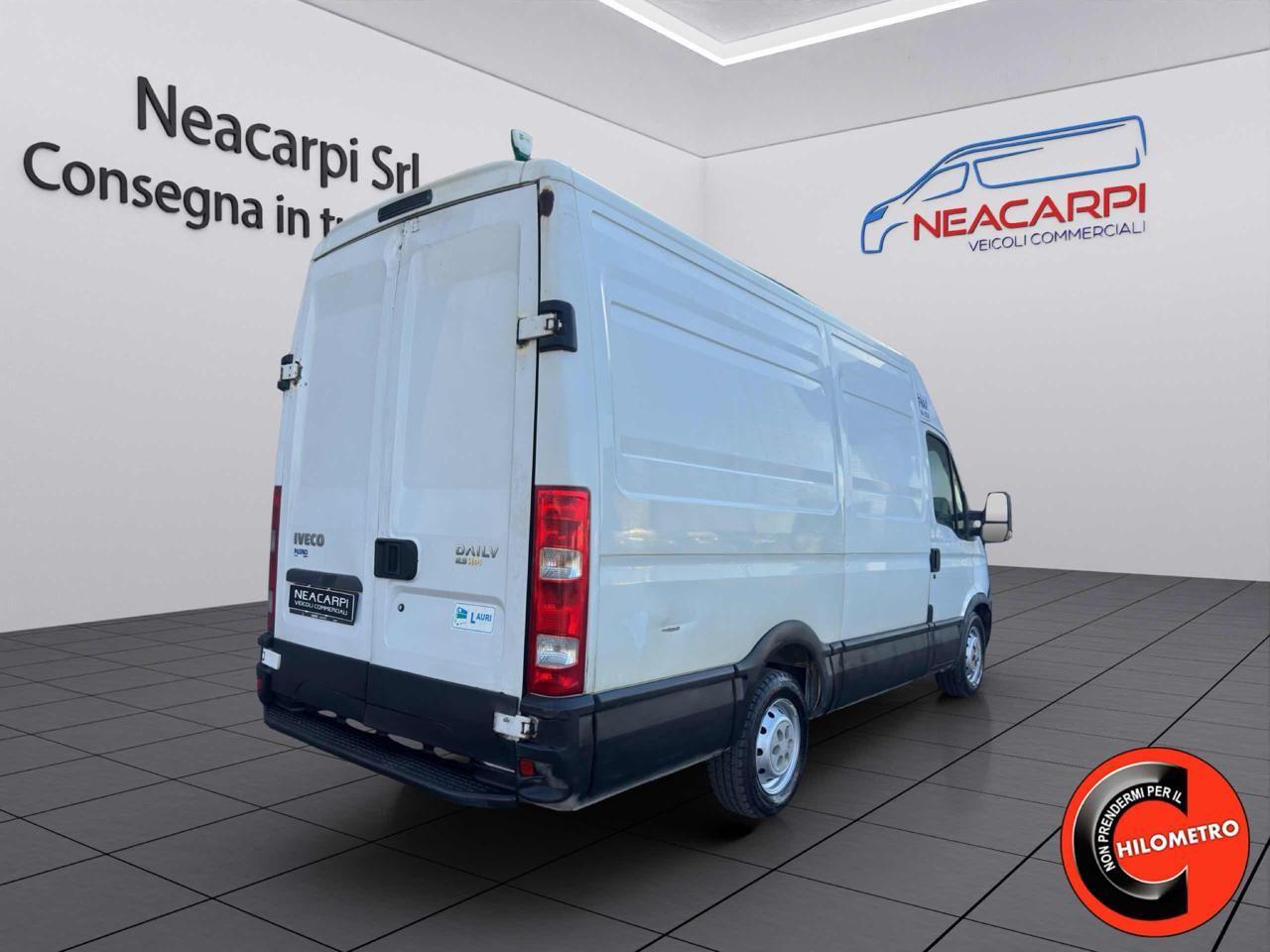 Iveco Daily 35 2.3 ISOTERMICO+FRIGO FNAX ATP+GANCIERE CARNI-
