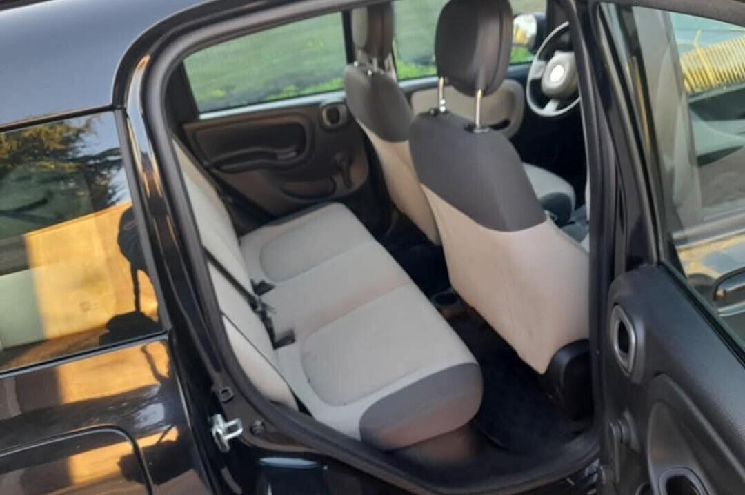 Fiat Panda 1.2 EasyPower Lounge GPL di serie