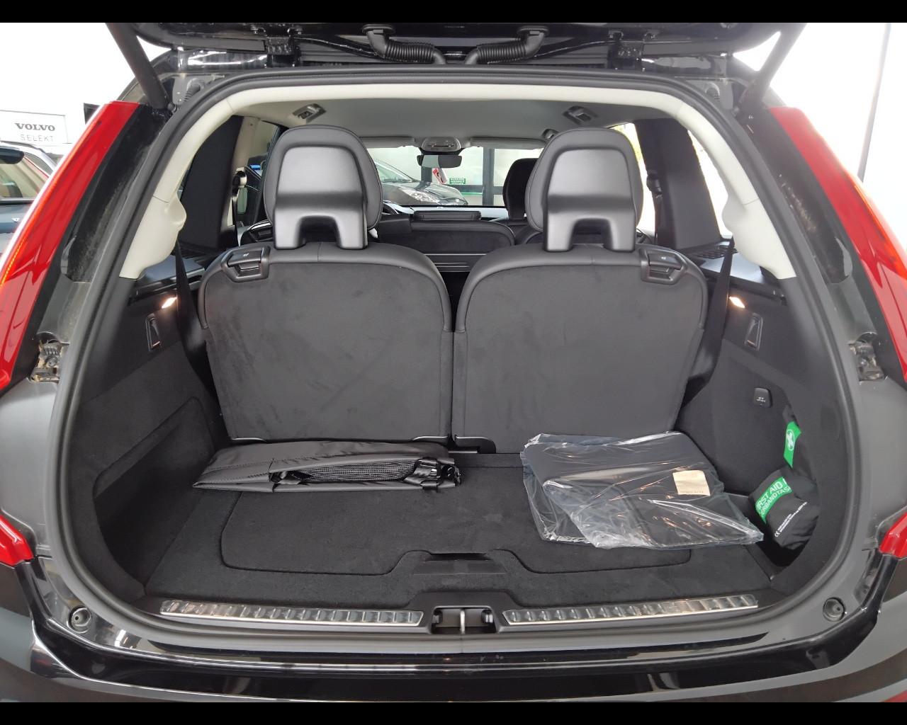 VOLVO XC90 CORE B5 AWD AUT 7P