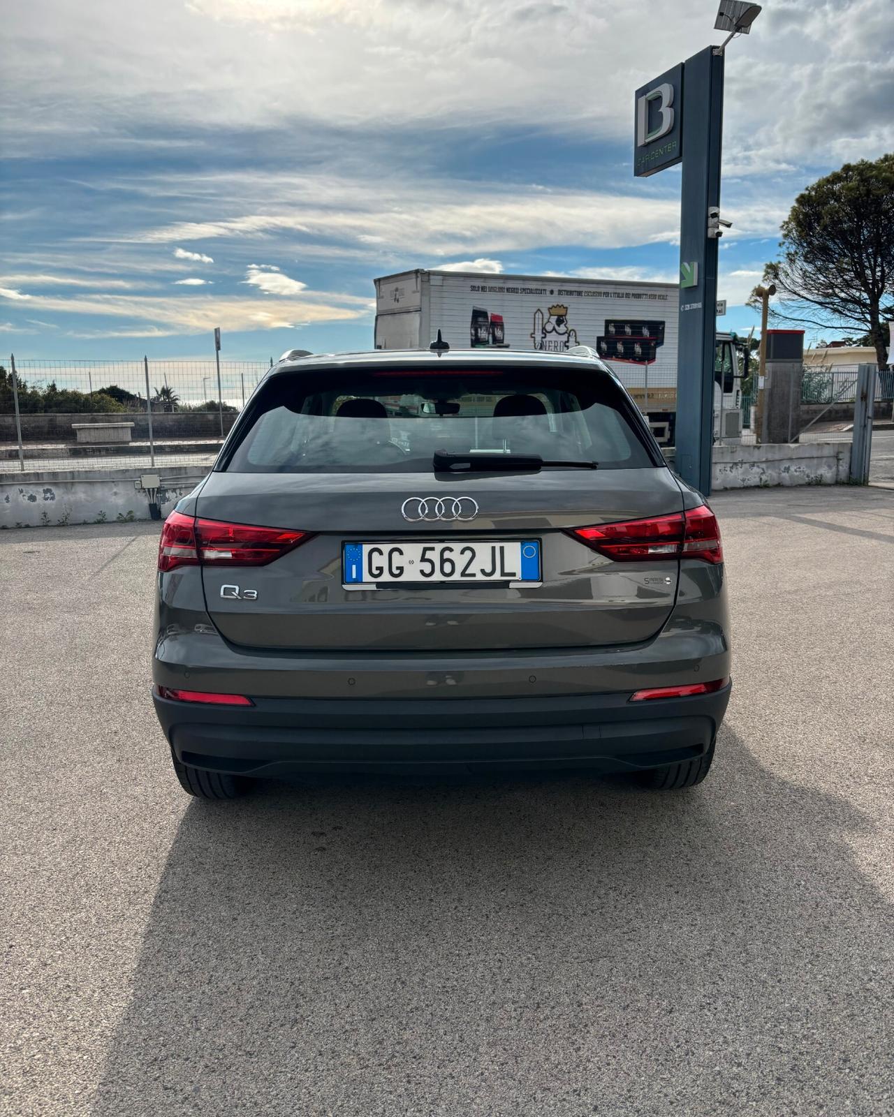 Audi Q3 35 TDI S tronic Business