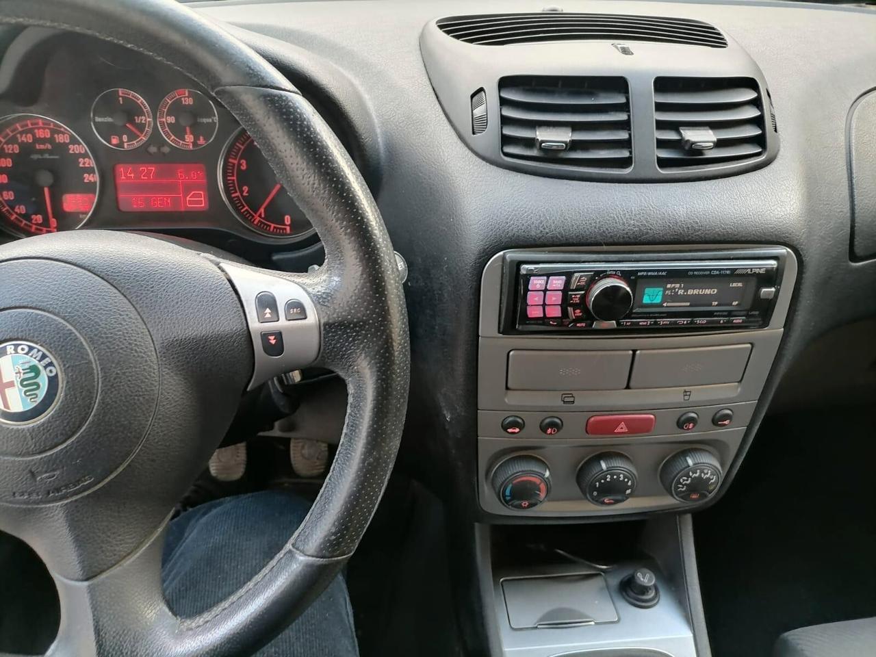 Alfa Romeo 147 1.6 16V TS 3 porte Black Line