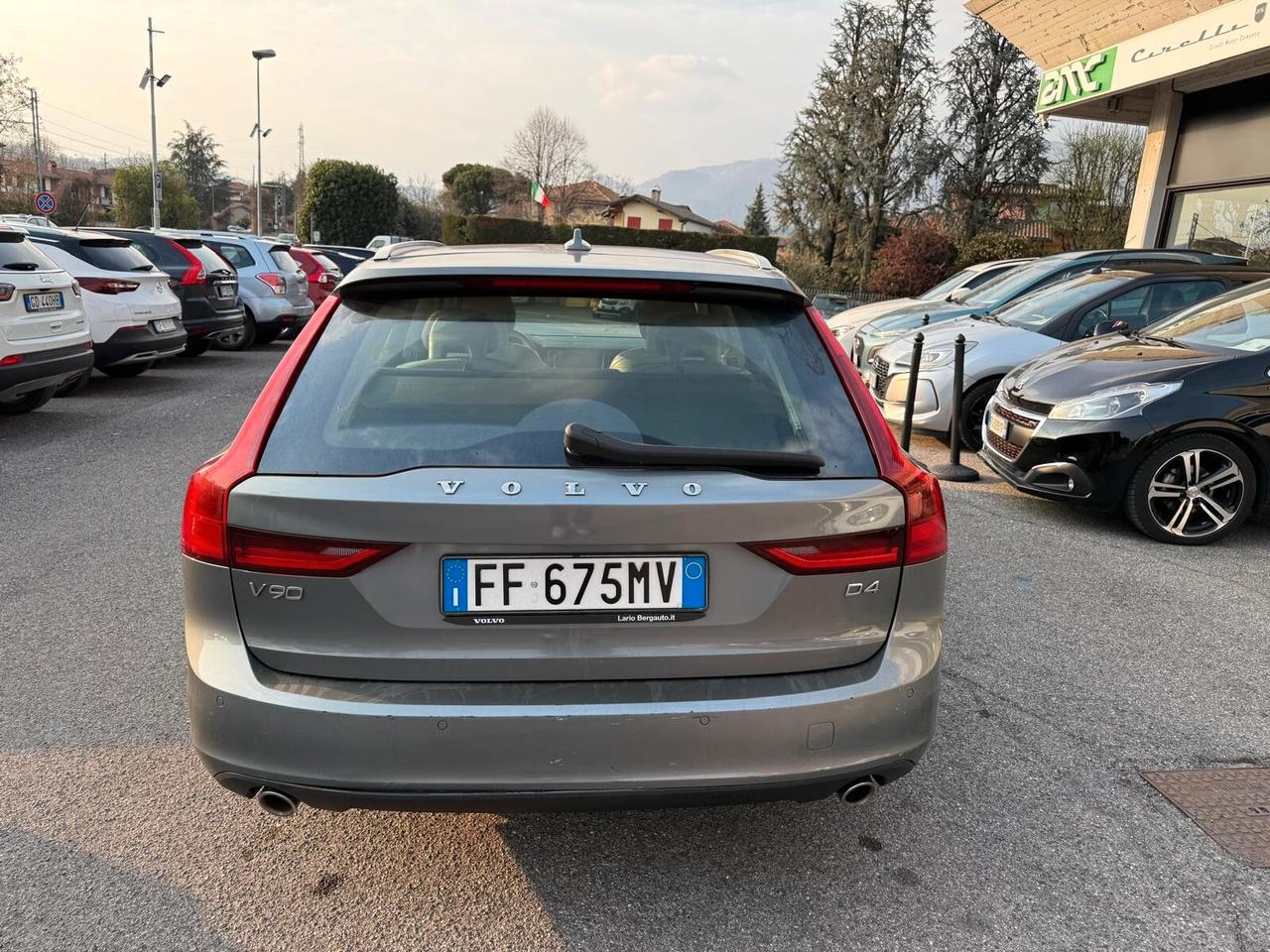 Volvo V90 D4 Geartronic Momentum