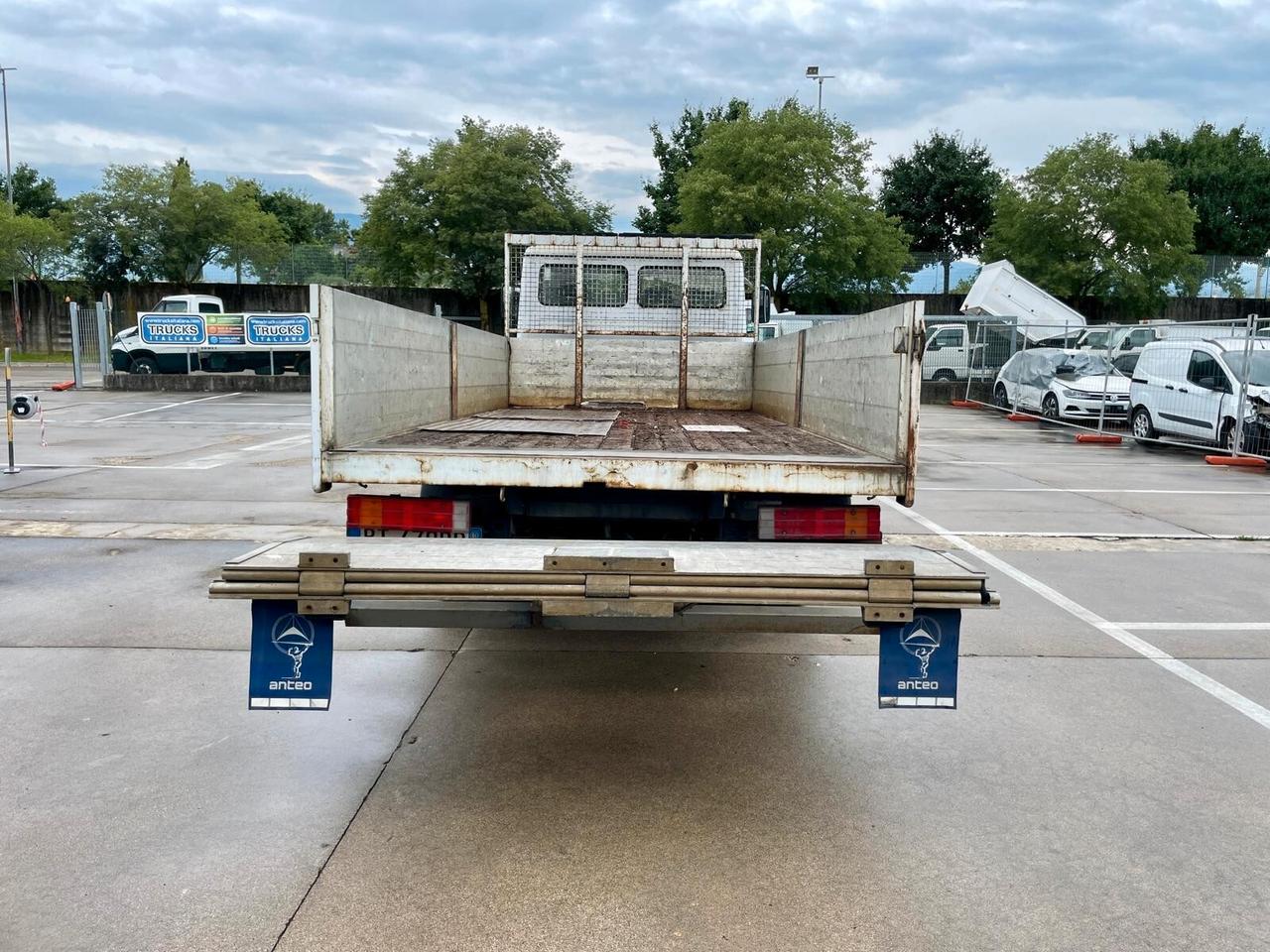 Mercedes Benz VARIO 815D