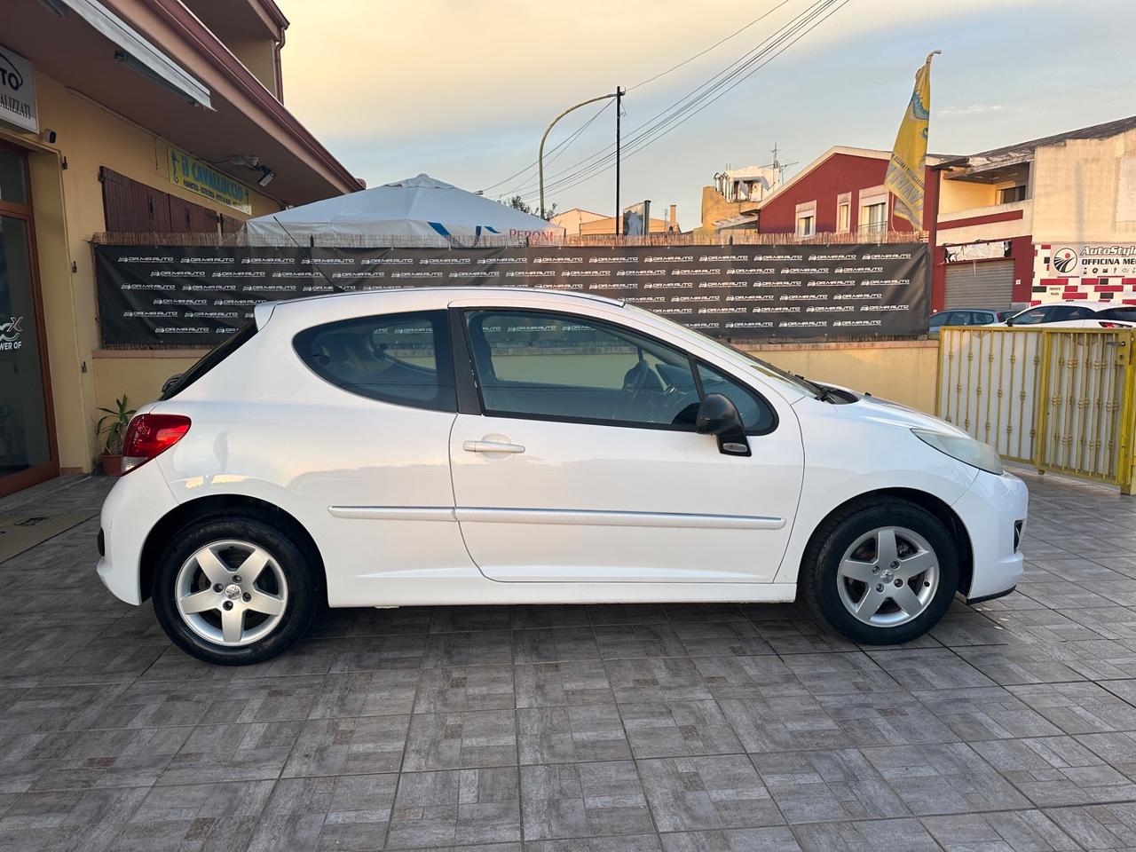 Peugeot 207 1.4 HDi 70CV 3p. Active