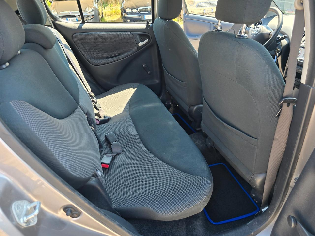 Toyota Yaris 1.4 tdi D-4D cat 5 porte