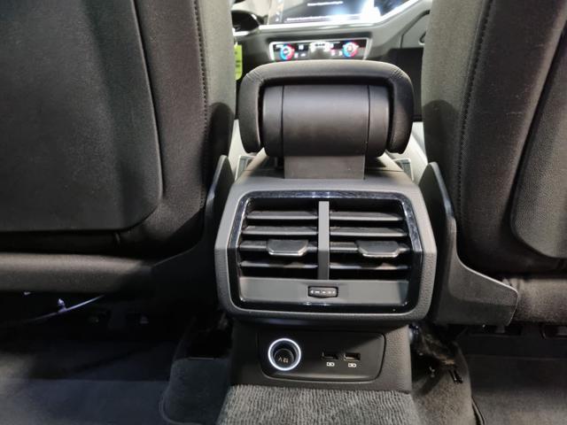 AUDI Q3 35 TFSI Business Advanced