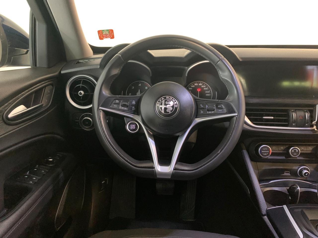 Alfa Romeo Stelvio 2.2 Turbodiesel 160 CV AT8 RWD Business