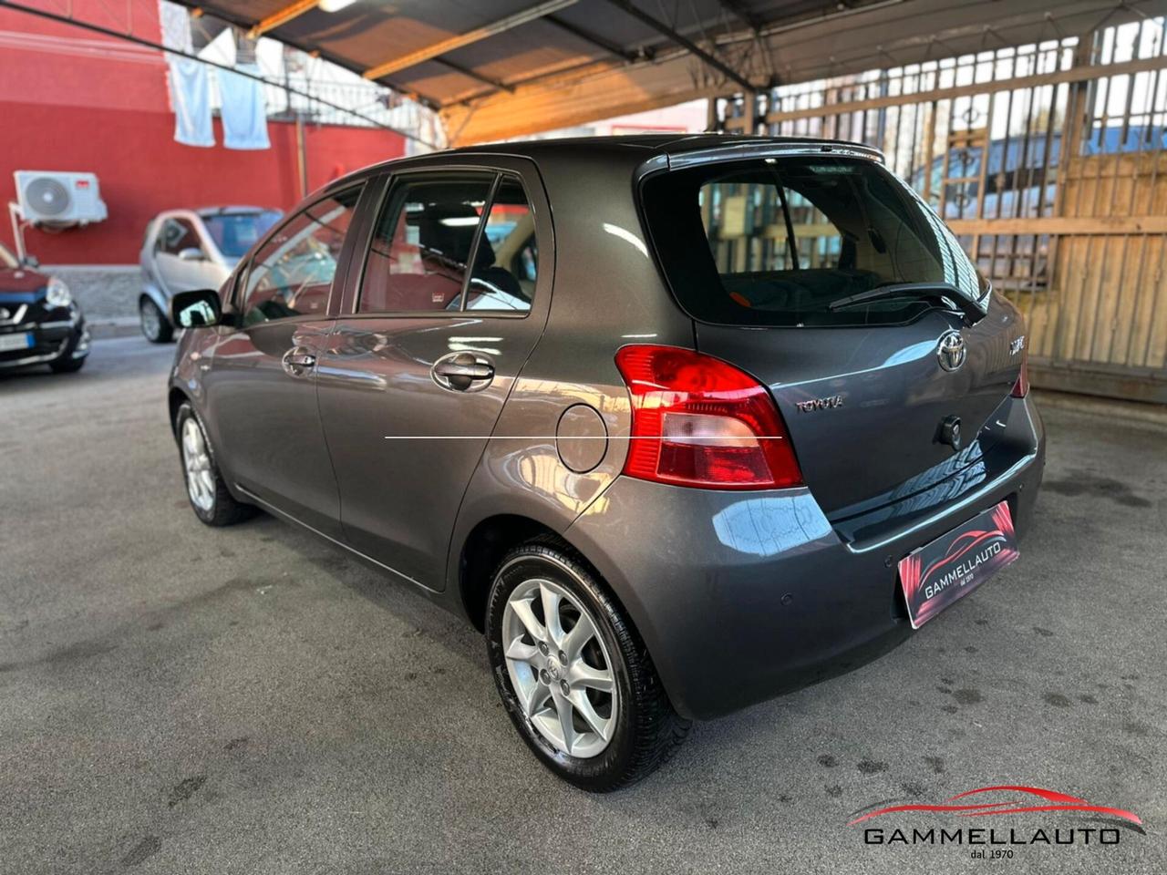 Toyota Yaris 1.4D Navy 90cv