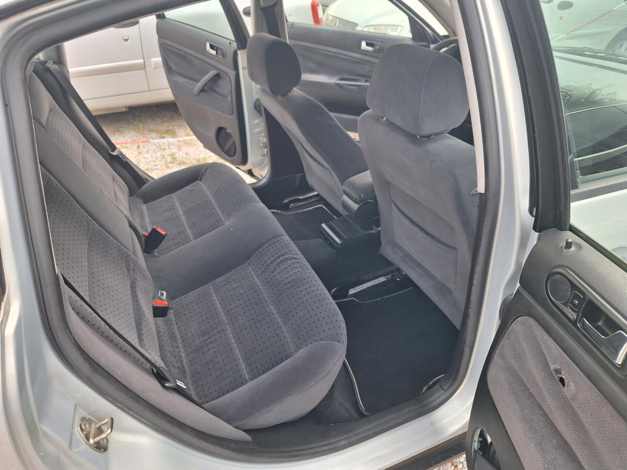 VOLKSWAGEN PASSAT BERLINA 1.9 TDI 116 CV – MOTORE COMPLETAMENTE RIFATTO OCCASIONE