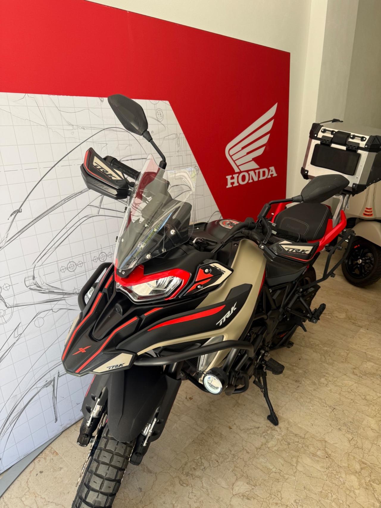 Benelli TRK 702