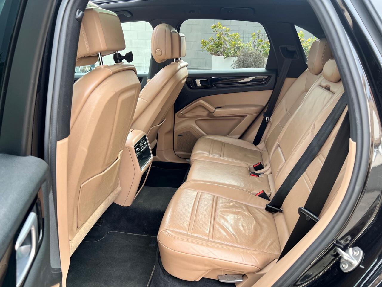 Porsche Cayenne 3.0 e-hybrid tiptronic PASM/TETTO/LED/PELLE PERF.