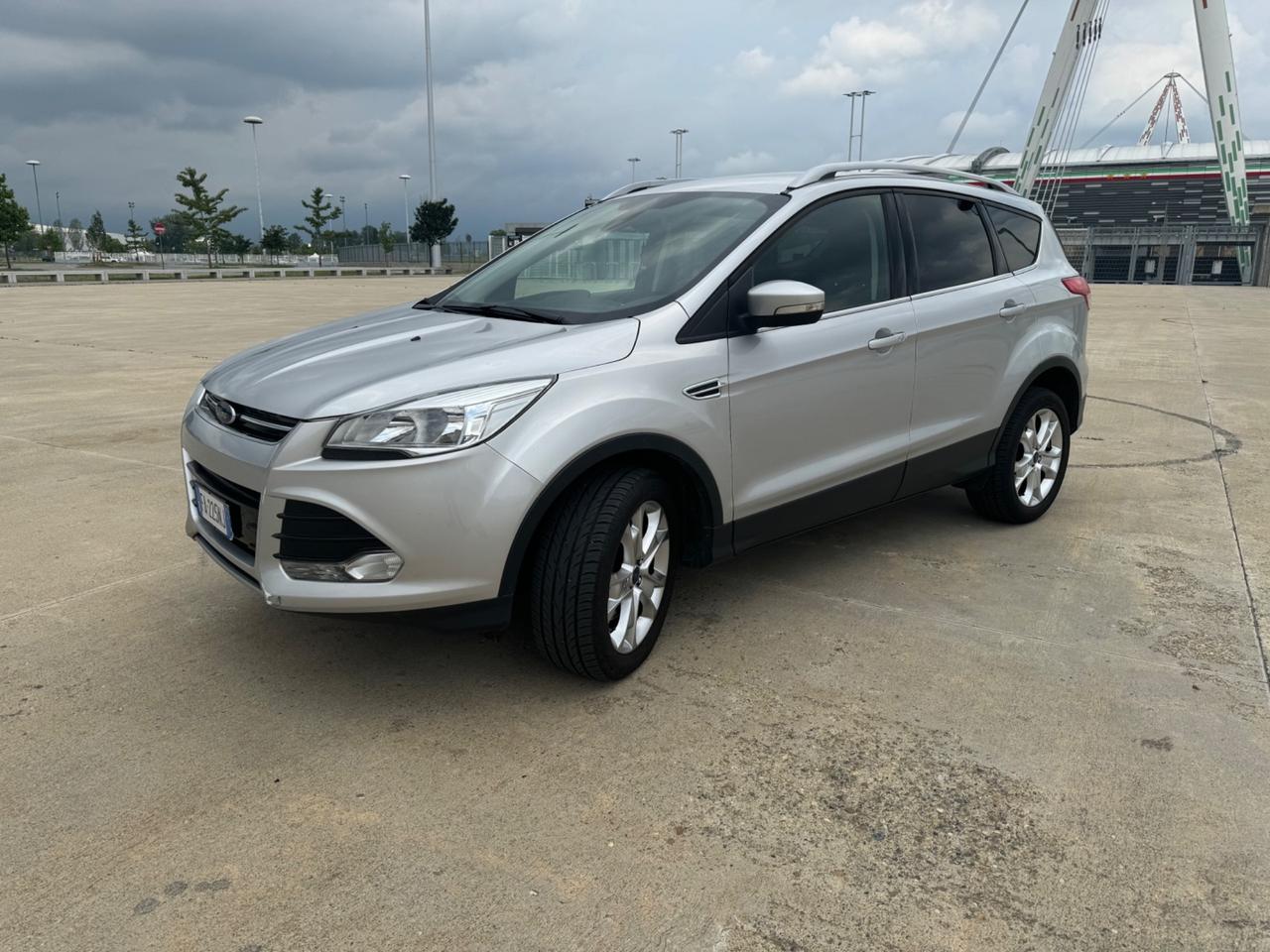 Ford Kuga 2.0 TDCI 150 CV S&S 4WD Powershift Titanium