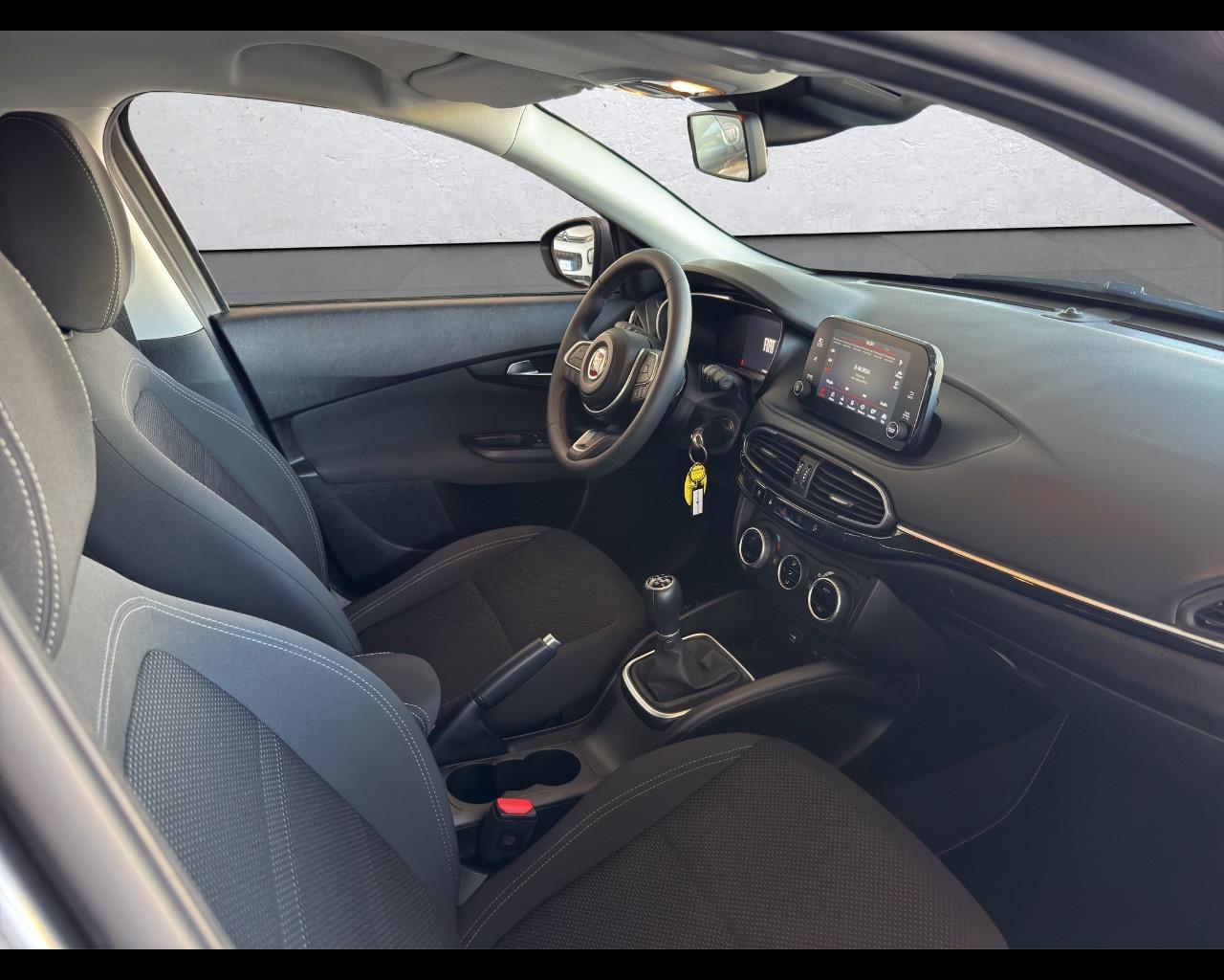FIAT Tipo (2015-->) - Tipo 1.0 5 porte