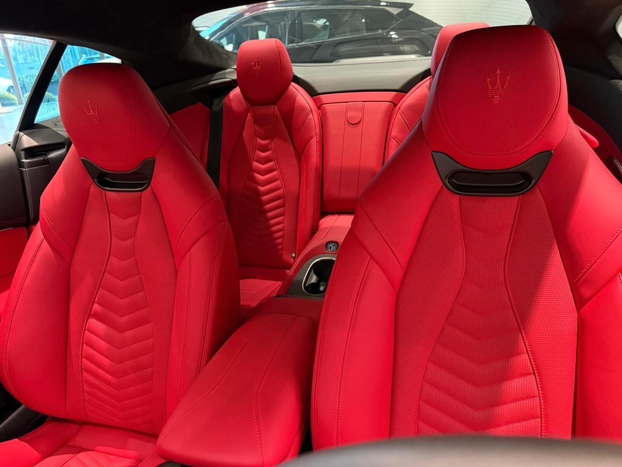Maserati GranTurismo V6 550 CV AWD Trofeo