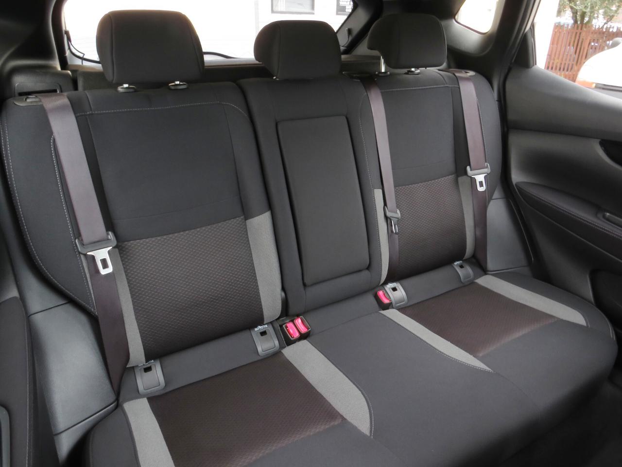 Nissan Qashqai 1.3dig-t N-Connecta 160cv tetto panorama/camera360