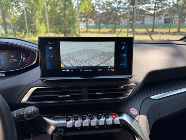 PEUGEOT 3008 Pure tech 136CV EAT6 Allure Pack KM. 32.700
