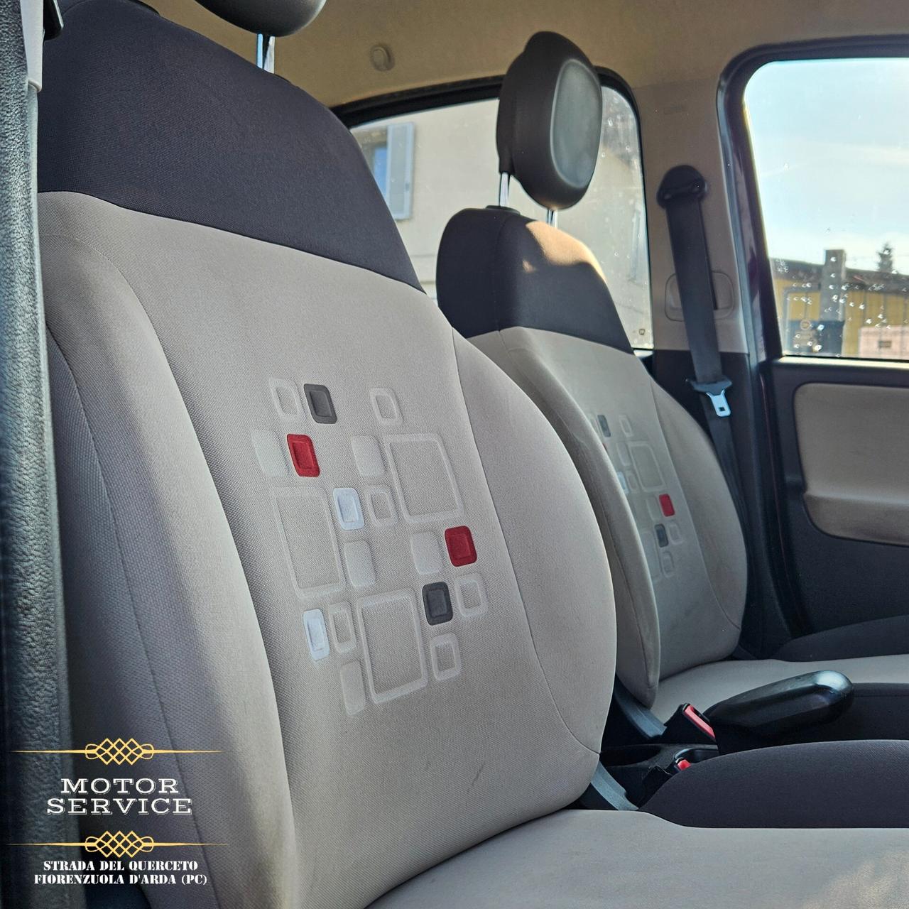 Fiat Panda 1.2 BENZINA NEOPATENTATI DA 75€ al mese