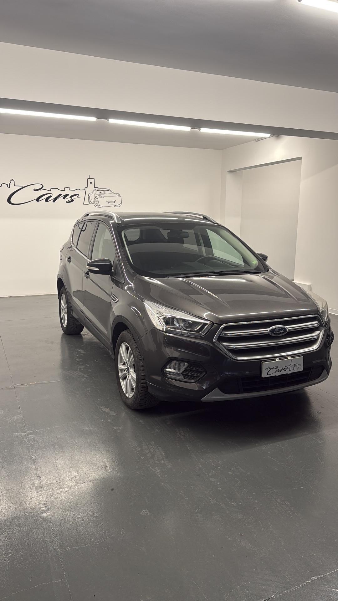 Ford Kuga 1.5 TDCI 120 CV S&S 2WD Powershift Titanium