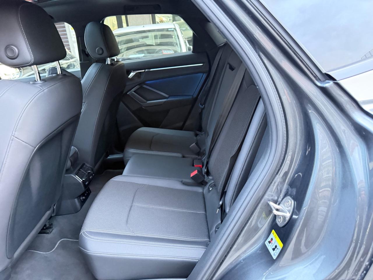 Audi Q3 40 TDI quattro S tronic line edition LED MATRIX PELLE TETTO KAMERA 360 PDC CERCHI 20