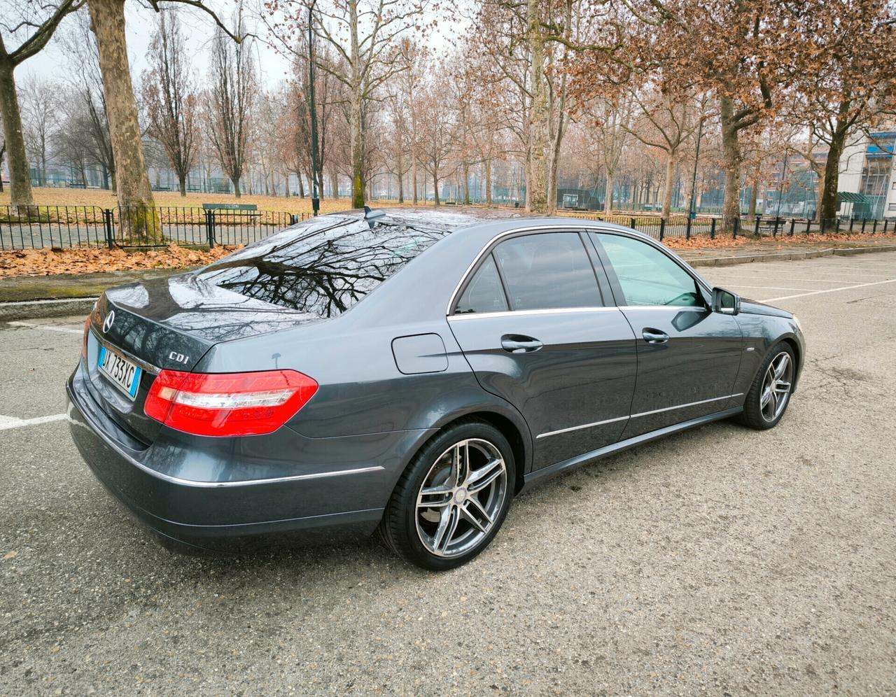 Mercedes-benz E 220 CDI BlueEFFICIENCY Avantgarde AMG