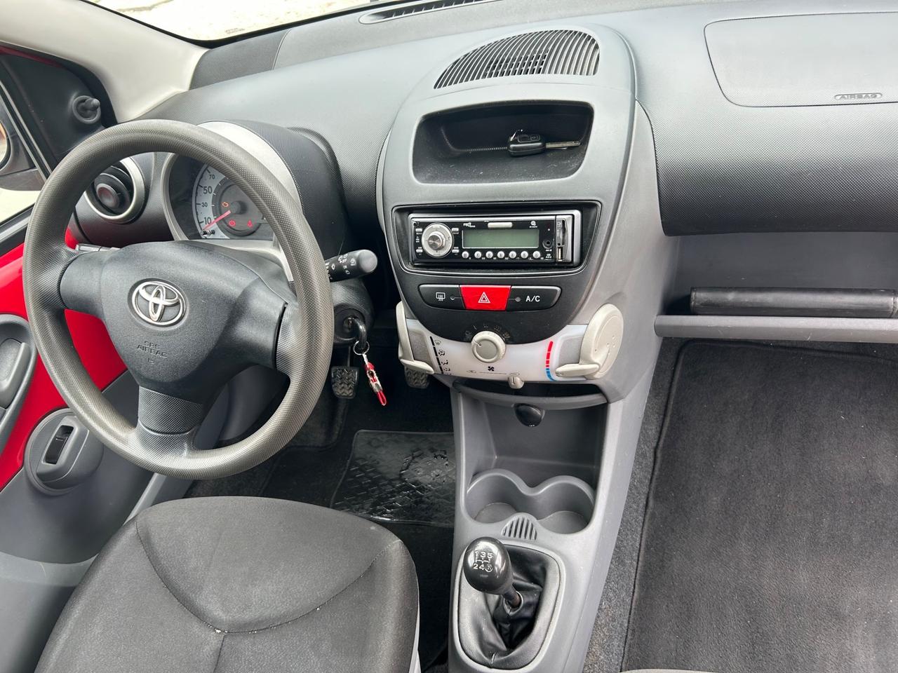 Toyota Aygo 1.0 12V VVT-i 3 porte Sound